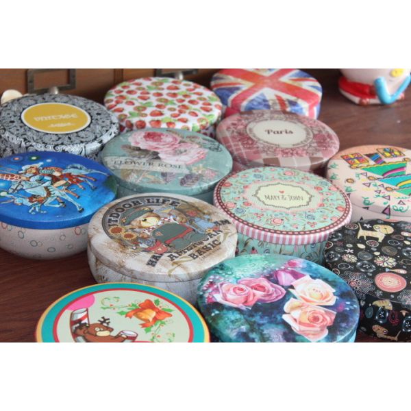 Impressão dada forma barriga da caixa da lata da vela de D112mm para o feriado, latas da vela com tampas