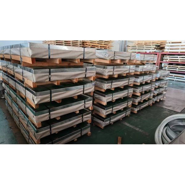 430, 201, 304, 304L, 316L, 309S, 310S, 2205, 2507... Used in kitchen and dining equipment, architectural decoration, food machinery, medical devices, energy and environmental protection fields...