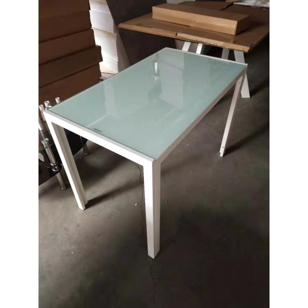 Modern Luxury Restaurant Tempered Glass Top Dining Table With Metal Leg