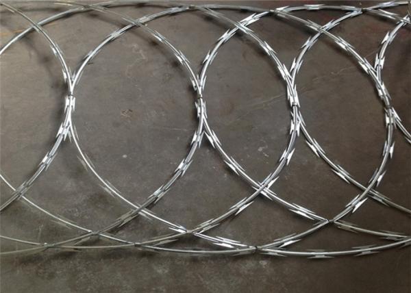 450mm Coil Blade Width 22mm Flat Razor Wrap Wire Coils For Fence Barrier