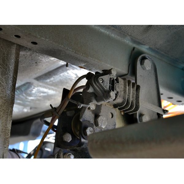 Camión cabeza de tractor Shacman F3000 Caballo 10 ruedas 336hp transporte diario de productos industriales