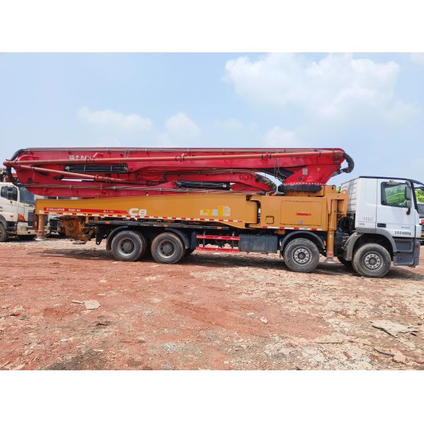 2019 SANY 56m Подержанный бетонный насос на Mercedes Benz на складе с новым состоянием Хорошая цена