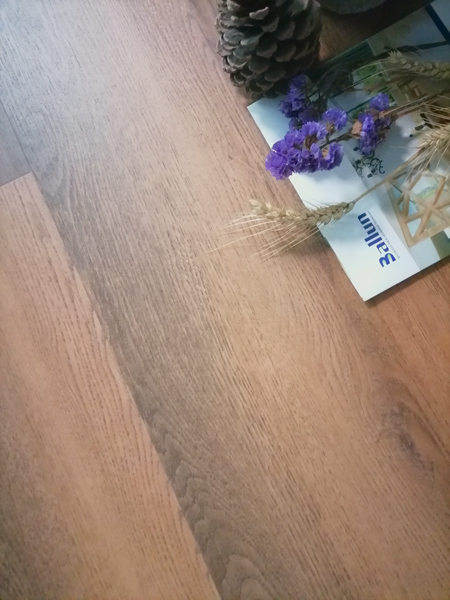 Unilin Click System Spc Flooring Easy to Clean and Maintain with 100% Virgin Material