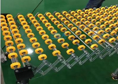 Non-powered or Powered Flexible Skate Wheel Conveyor For Conveying