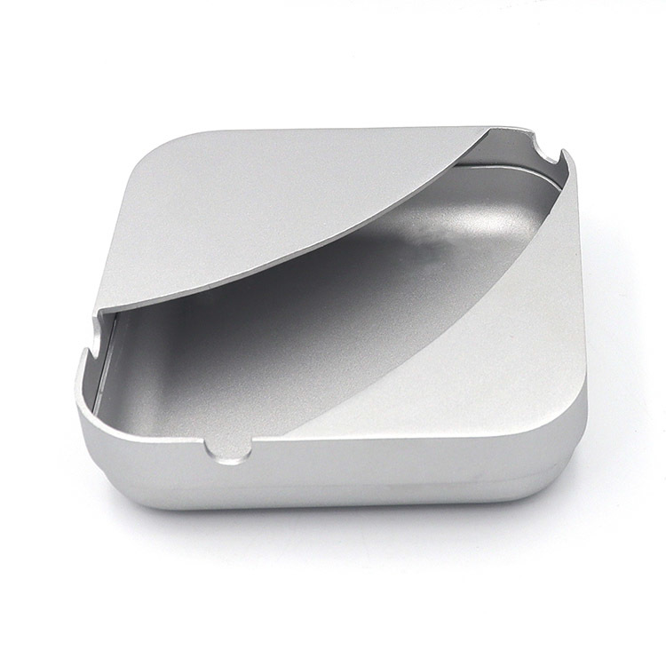 Square Aluminum Alloy Metal Ashtray with Rotatable Swivel Lid and Windproof Design for Home Bar Hotel