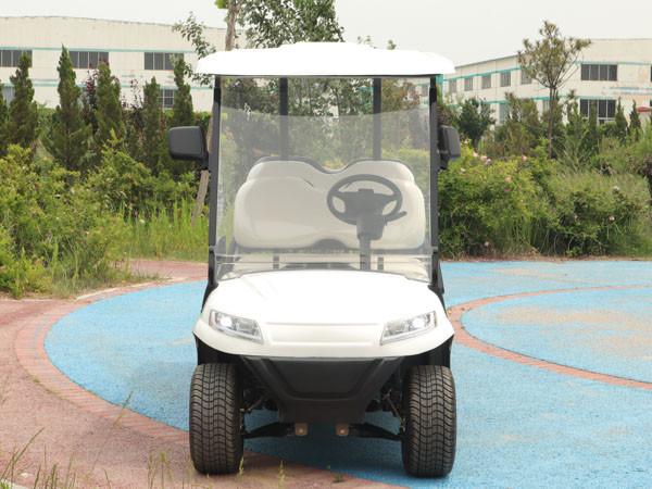 branco 4+2 Carrinho de golfe elétrico legal de estrada com pára-choque dianteiro e pneu de 14 polegadas baixo preço e alta qualidade