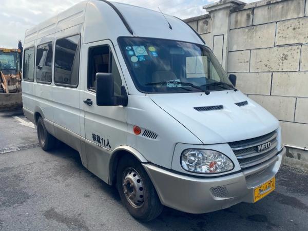 Second Hand Mini Van Front Engine 11 Seats Rear Doors A/C High Roof 140hp Used IVECO Minibus NJ6604