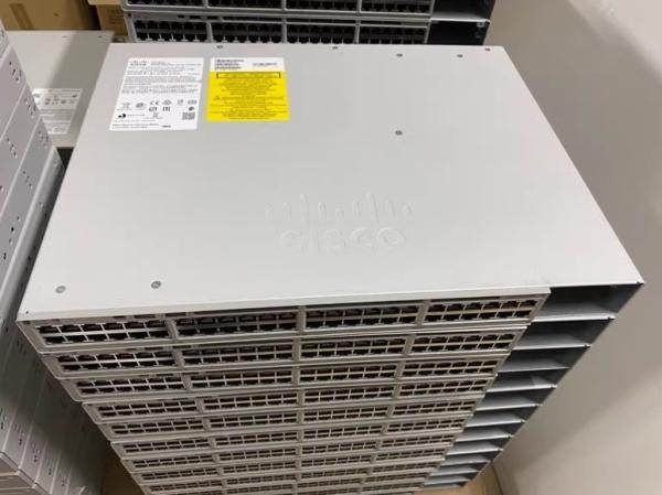 10/100/1000Mbps Transmission Rate Cisco Catalyst 9200 C9300-48P-E Gigabit Ethernet Switch with 48-Port PoE and QoS Function