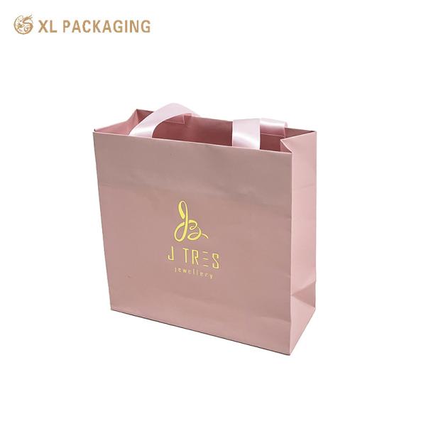 Sacos de Embalagem de Presente Rosa Personalizados por Atacado com Logotipo Impresso em Papel com Alças Reforçadas Acabamento Fosco/Brilhante Perfeitos para Presentes de Aniversário Entregas de Marca