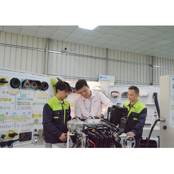 New Energy Automotive Training Equipment High Voltage Safety Training Platform