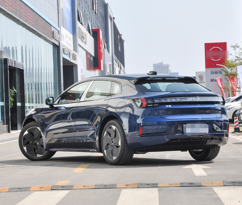 ZEEKR 001 2023 ВЫ версия 100kWh 656KM хэтчбек 5 мест 2 моторов электрический