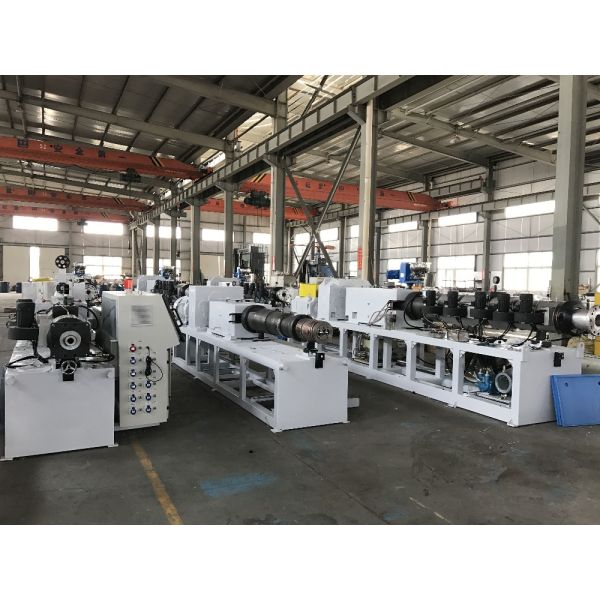 Двойная машина штранг-прессования профиля штрангпресса винта пластиковая для окна/двери