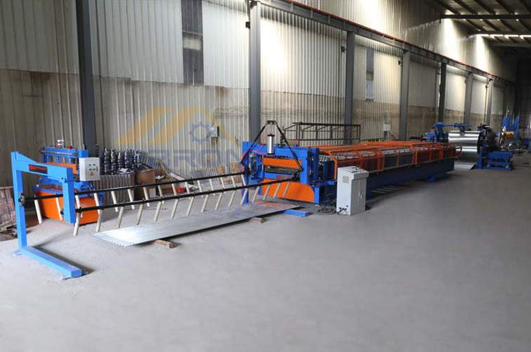 крен листа 1250mm рифленый настилая крышу формируя машину 15m/минута