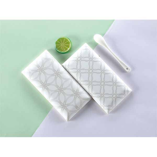 White Glossy Ceramic Wall Tiles 75x152mm for Kitchen Bathroom