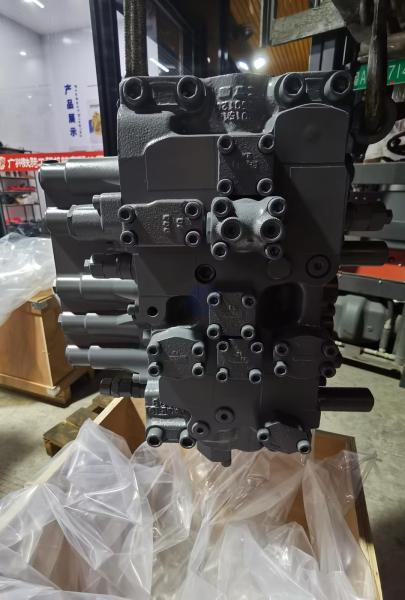 KSJ2541 9802/5940 M1240500 Valve de commande principale hydraulique pour les pièces de pièces de l'auto-excavatrice JCB JS330
