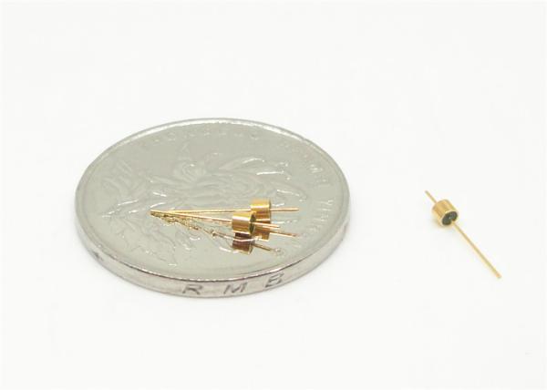 Connecteurs électriques hermétiques à broche unique Kovar 4J29 Matériau Surface plaquée en or JM2016A