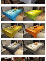 Les nappes de papier jetables de taille personnalisable font la fête et l'utilisation à la maison