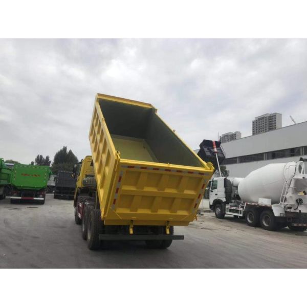 Durable Sinotruk Howo 6x4 Dump Truck 371hp With Overturning Body Platform Euro 2