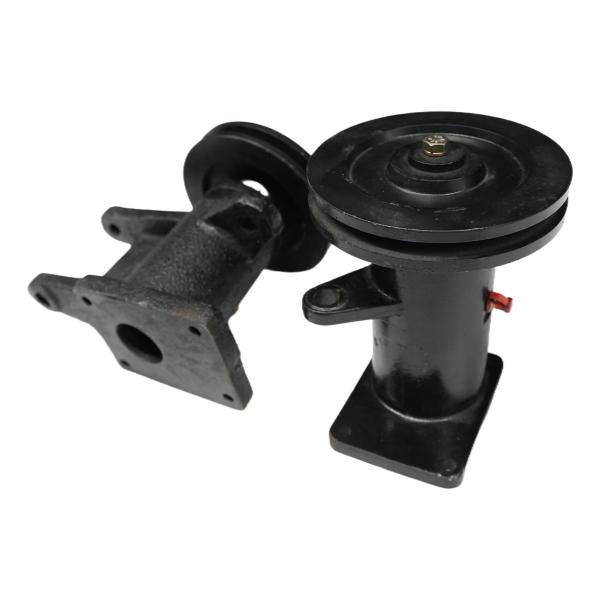 Accessoires pour véhicules sanitaires: assemblage de boîtier de pompe à huile (adapte à la pompe à huile à poulie de la ceinture motrice des camions de lavage/nettoyage)