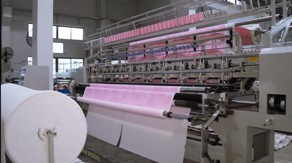 3.2 Meters Computerized Quilting Machine , Double Needle Industrial Sewing Machine