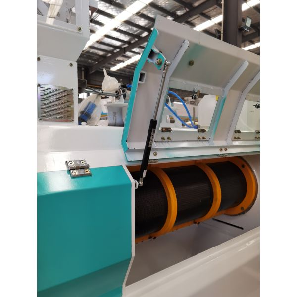 220V 10T/H Rice Whitening Machine For Rice Mill Plant