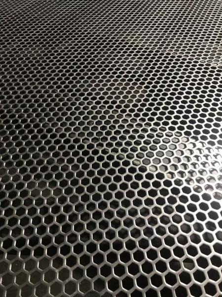 Round Hole Decorative Aluminium Perforated Metal Cladding Powder Coated