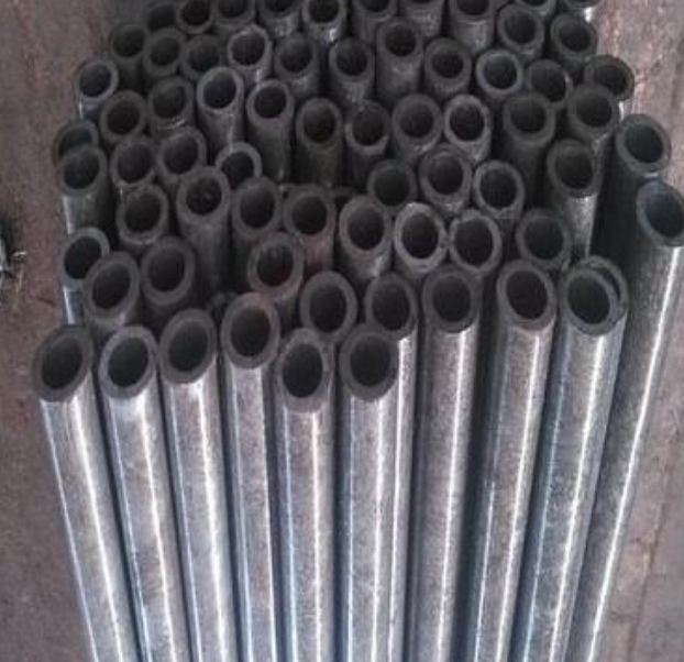 Раздел полости безшовной трубы углерода AiSi 10 стальной для жидкой доставки