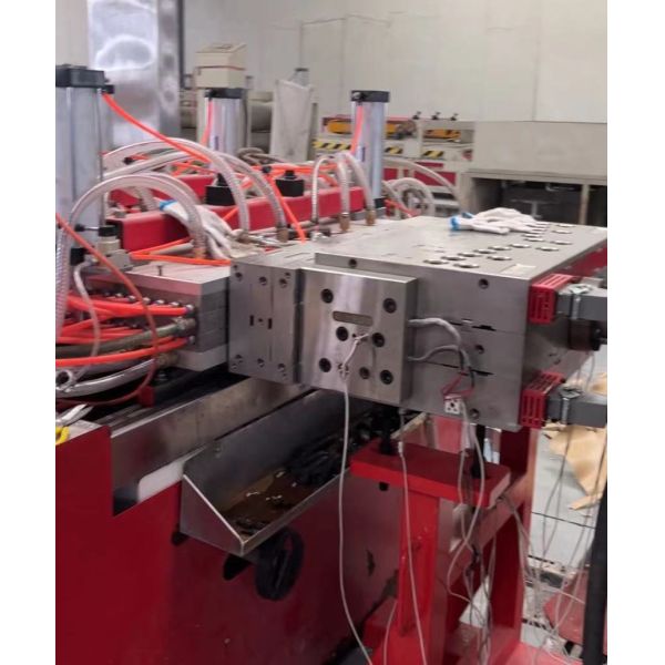 PVC Hollow Panel Extrusion Mould/ Upvc Window Making Machine Plastic with 1 Cavity