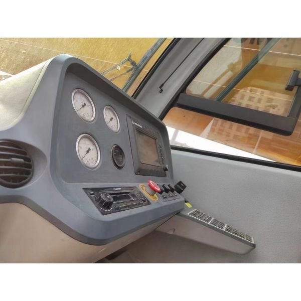 Used CRANE  XCMG 25 TON SANY 80TON ZOOMLION 100ton 90ton  low price good condition 90% new,made in china