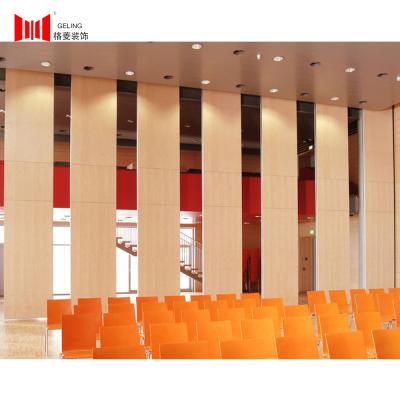 Parede de separação decorativa operável de superfície de madeira para a sala de reunião