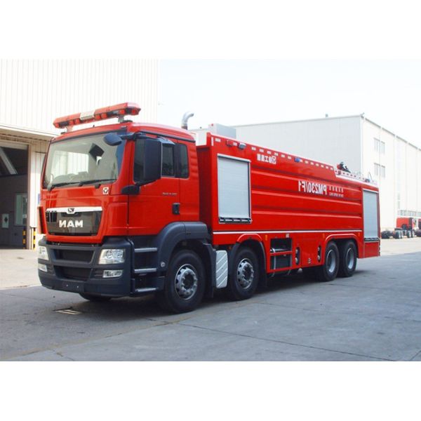 Versatile Fire Truck With Foam And Dry Powder Firefighting Systems