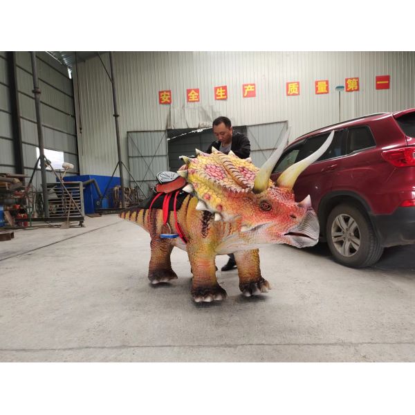 Симуляция красного тигра Animatronic идя Dino