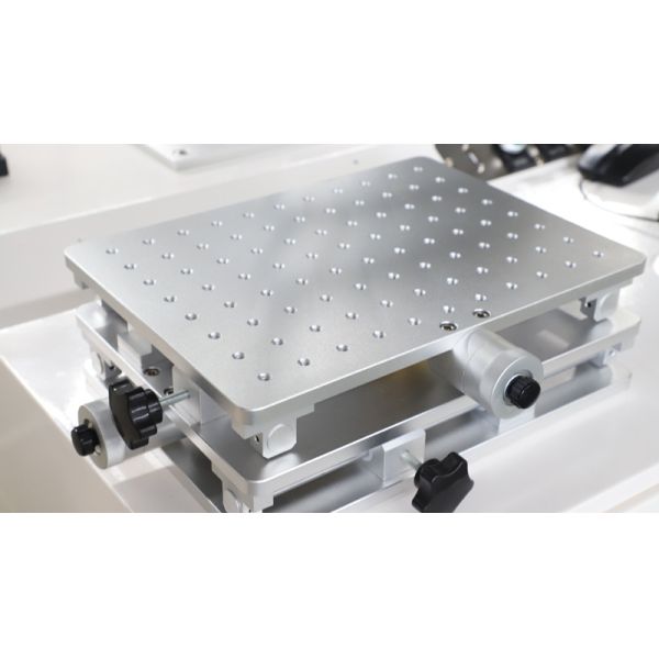 Industrial Desktop Fiber Laser Marking Machine , 30 Watt Fiber Laser Engraver