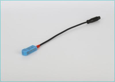 Square Type 2mm Vertical Sense Inductive Proximity Sensor Metal Detector Sensor