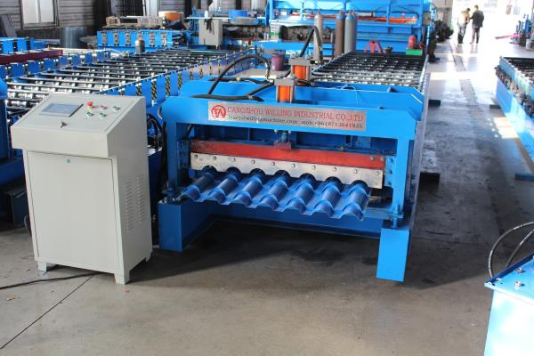 Strong Roof Tile Roll Forming Machine Waterproof Metal Roof Panel Machine