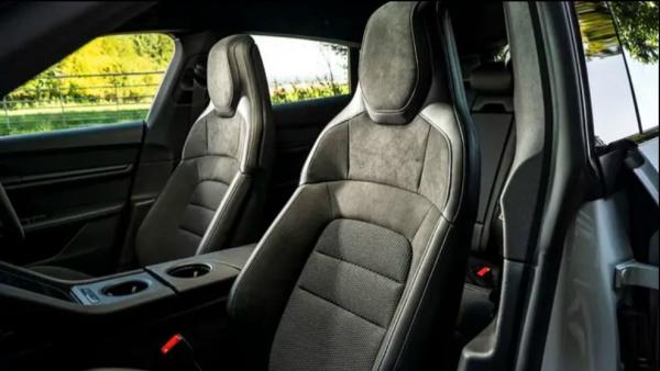 Most complete fast electric vehicle -Porsche Taycan cross Turismo max speed 220km/h new energy Car