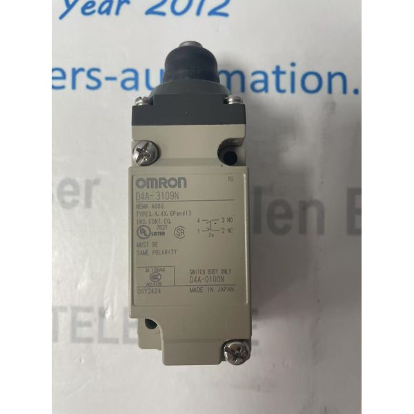 Omron D4A-3109N Compact Heavy Equipment Limit Switch with 32 GB SSD Storage