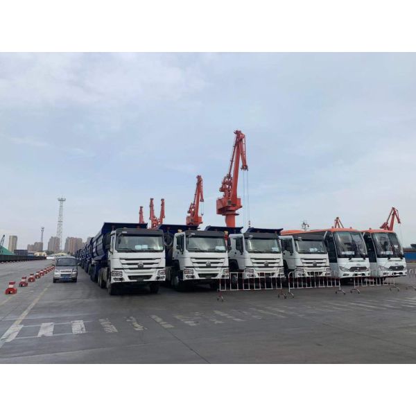 Тележка Tipper Homan 6 автошин 15 тонн самосвала емкости 4x2 168hp Sinotruk