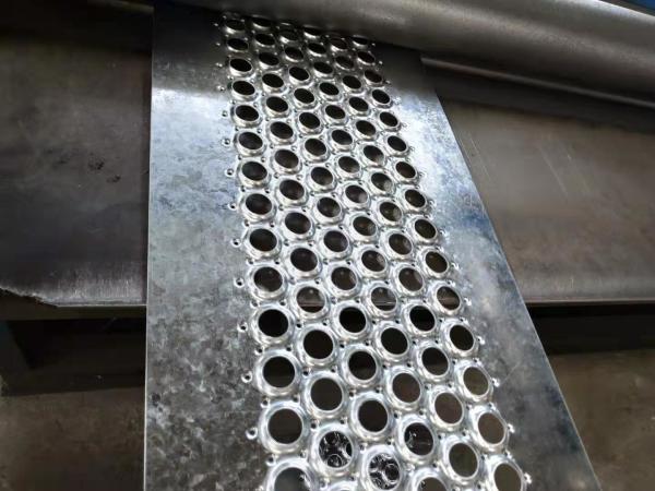 Outdoor Non Slip Safety Grip Strut Grating Stair Tread