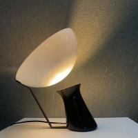 Lumière de bureau artistique créative de l'hôtel villa luminaire décoratif minimaliste lampe de table postmoderne