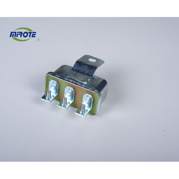 058800 0342 Auto Parts Ford Cars 6 Volt Horn Relay With Silver Metal Cover 86530-22010 pure copper wire