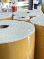 Tape adhésive pour tapis blancs résistant à l'humidité