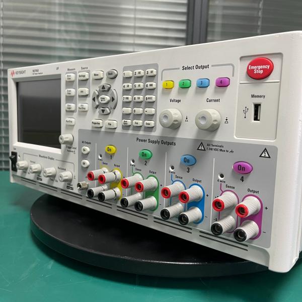 600 W 4Slot Modular Agilent N6705B DC Power Analyzer Mainframe