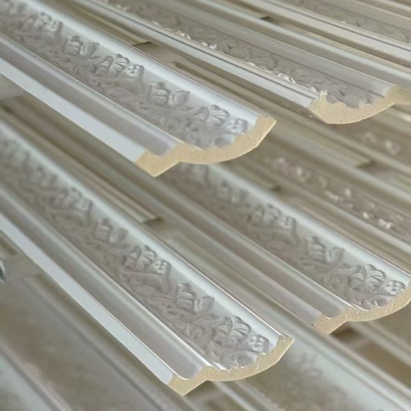 GA-81026 Oem Service Mothproof Construction Material Urethane Fluted Crown Moulding Decorative