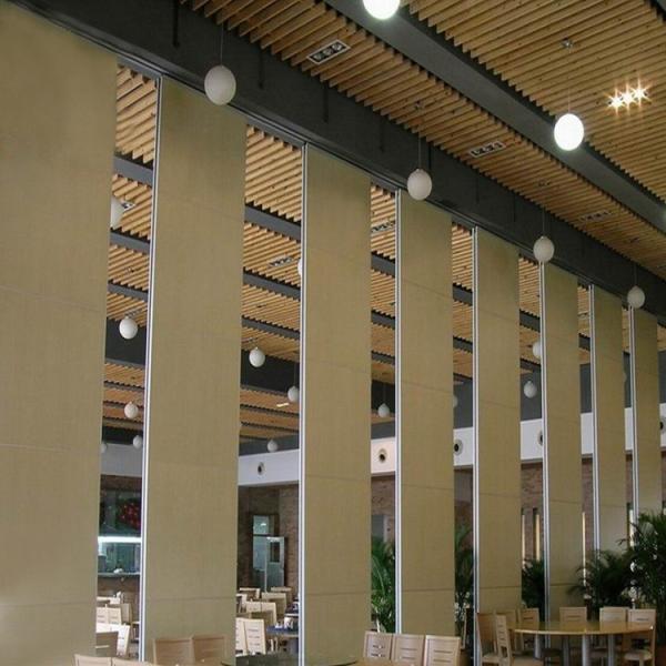 Paredes de separação móveis de suspensão à prova de som de madeira da divisão flexível da sala