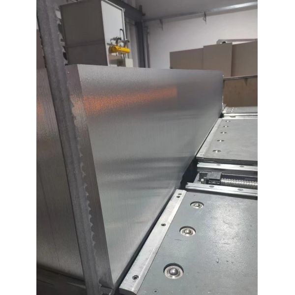 Плита и бар высокоскоростной машины ленточнопильного станка металла CNC вертикальной пиля алюминиевая