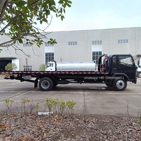 Hubei Low-Cost  6-Ton HOWO  4*2 Hydraulic Wrecker Truck  with 40KN Winch 5mm Steel Plate