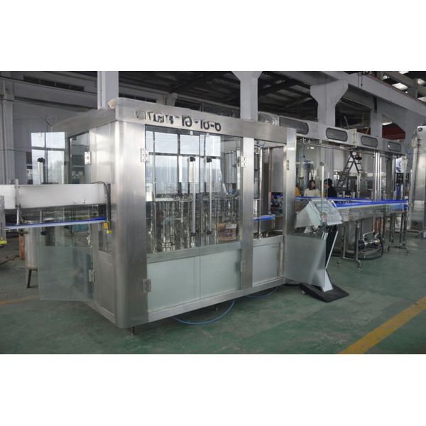 Автоматическая машина для заполнения бутылок с водой для напитков