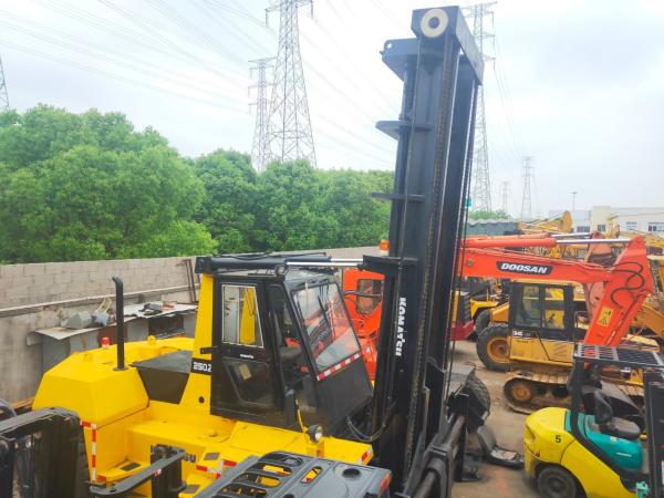                  Used Komatsu Forklift 25 Ton Komatsu Fd250 Forklifts with Good Condition Cheap Price Construction Machinery for Sale             