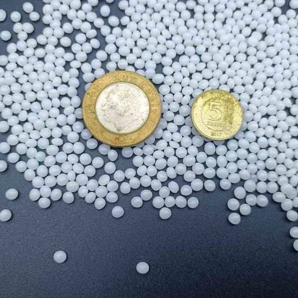 Elongation 35% Tensile Modulus 2600MPa Density 1.41g/cm3 Polyoxymethylene POM